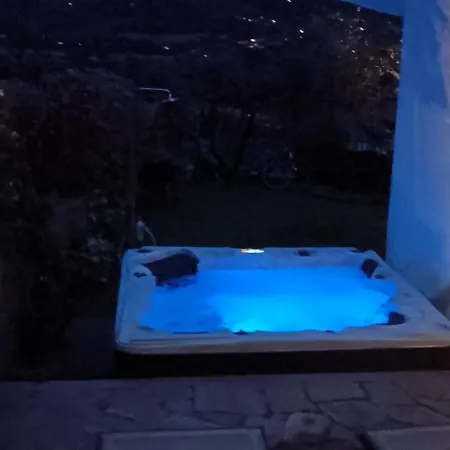 아파트 Il Borgo Delle Rondini *