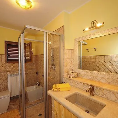 Il Borgo Delle Rondini